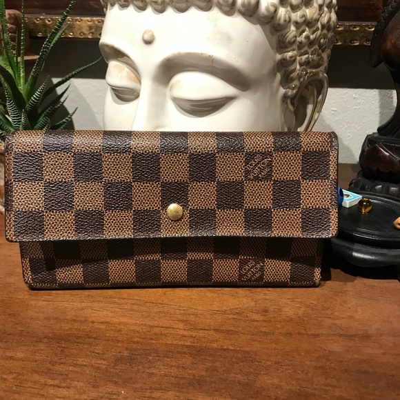 Louis Vuitton Handbags - Louis Vuitton Tri-Fold Damier Ebene Wallet